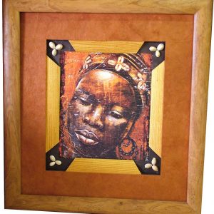 Africaine et porcelaine