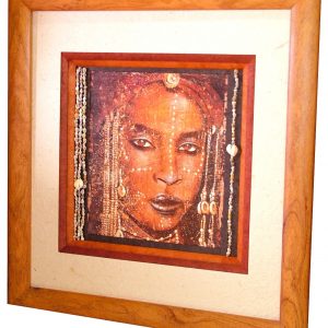 Africaine et coquillage